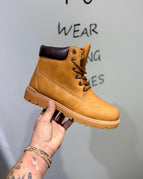 37 / Beige
