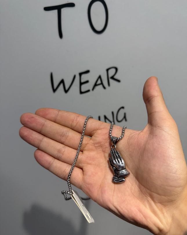 Collana Pray