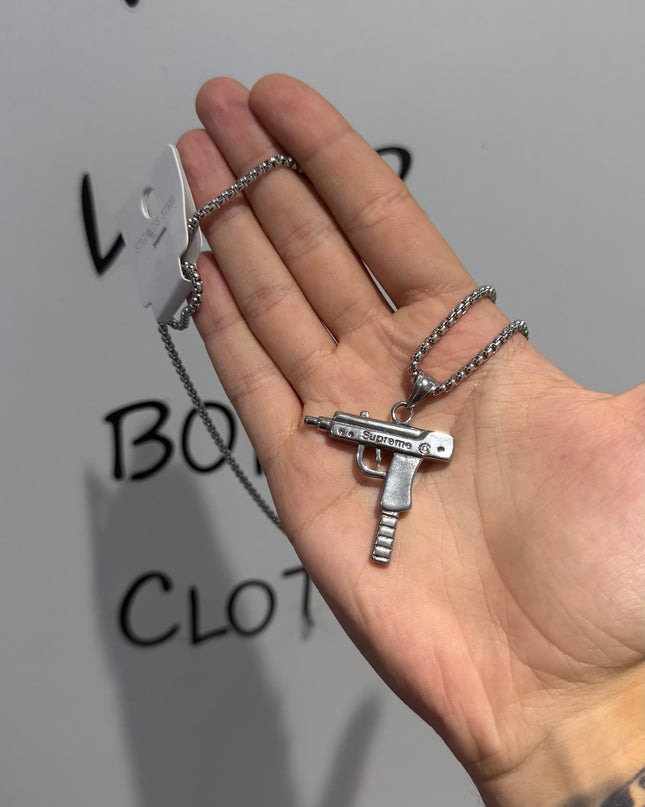 Collana Uzi