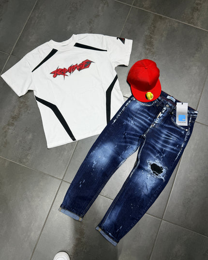 T-Shirt + Jeans