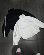 S / bianco